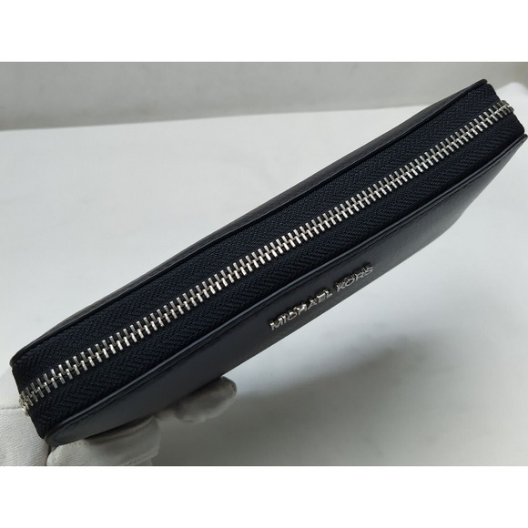 Michael Kors Jet Set Travel Black Pebbled Leather Zip Around Wallet - NWT $298 - Picture 7 of 15